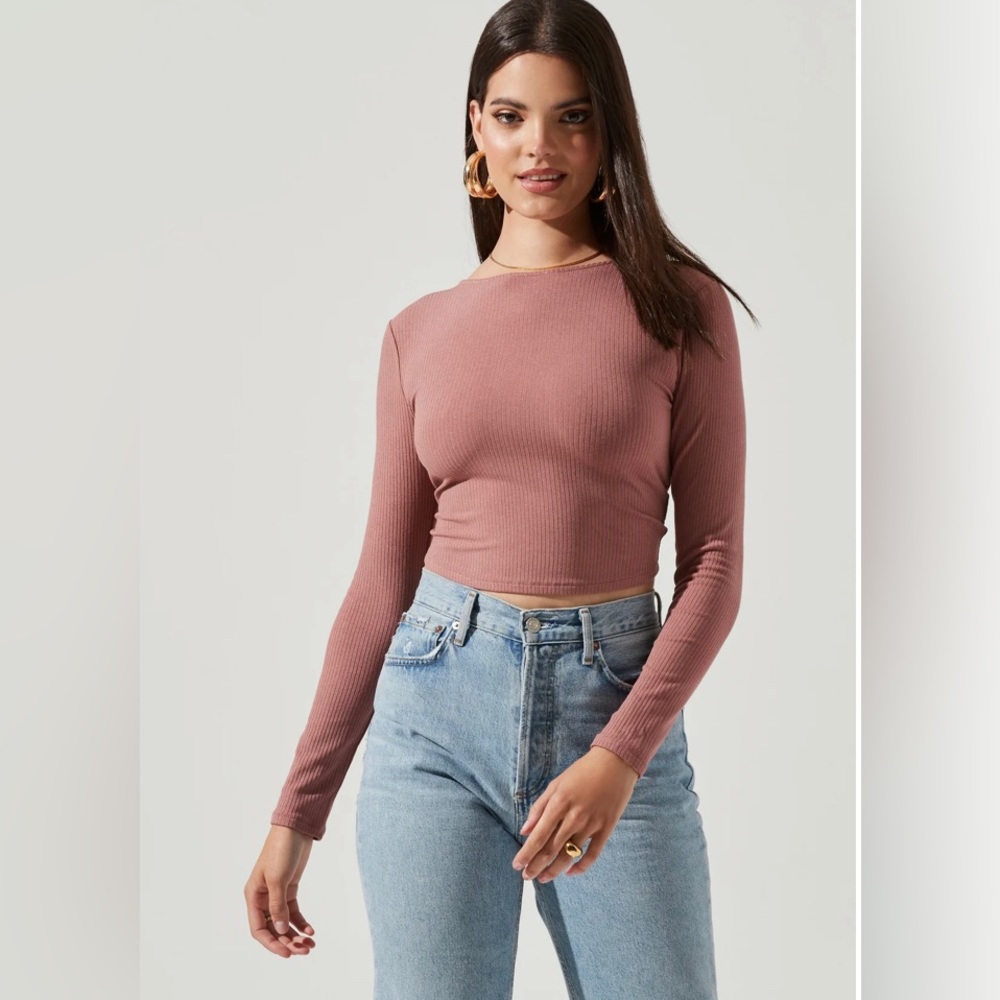 Astr The Label Toluca Cut Out Top in Dusty‎ Rose Size Medium